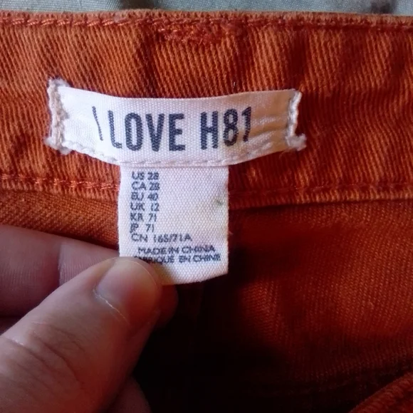 I Love H81 brand burnt orange distressed cut off style shorts, women's size 28 - Picture 3 of 5